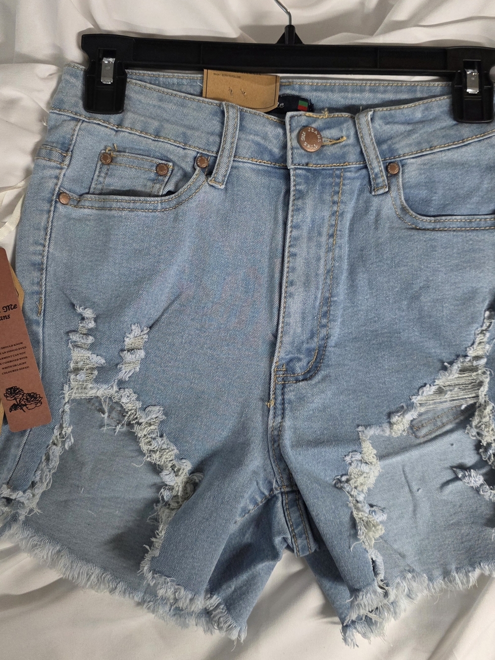 NWT Vins Me Light Blue Distressed Denim Women's Shorts